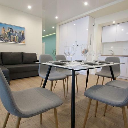 Appartamento Lviv Center Vip New Building Esterno foto