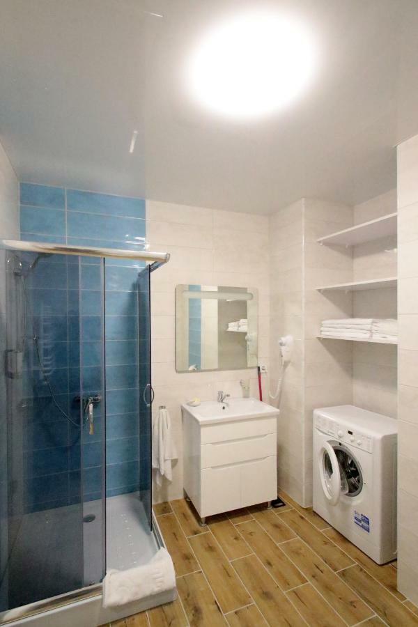 Appartamento Lviv Center Vip New Building Esterno foto
